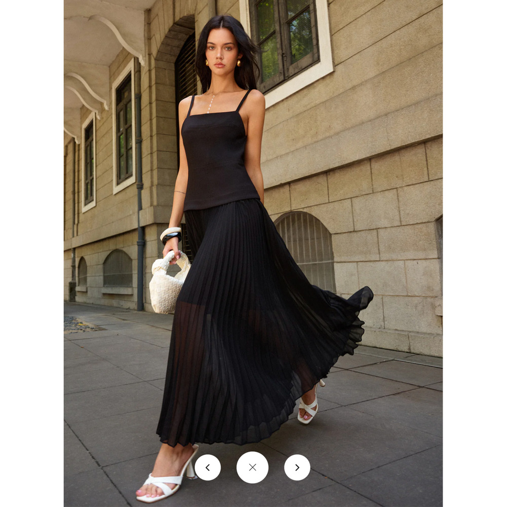 NWT Commense Spaghetti-Strap Backless Pleated Maxi Dress Sz M - Picture 3 of 9